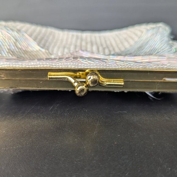 Beautiful beaded cream and pastel clutch purse. - Picture 6 of 6